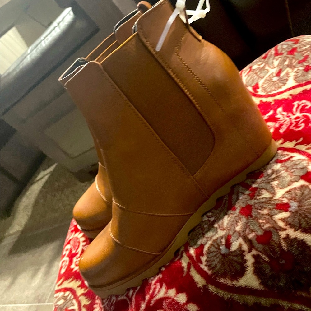 Brown Flat Boots - image 4